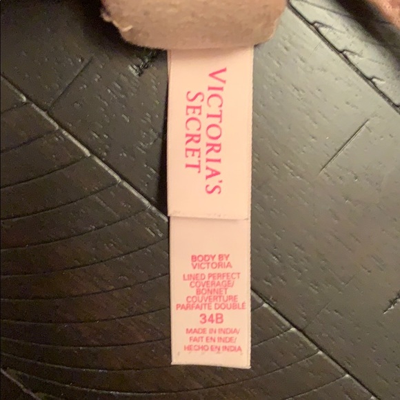Victoria’s Secret Lined Perfect Coverage Bra - Picture 5 of 5